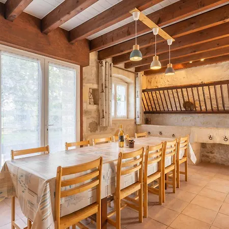 De Groupe Piscine Interieure بيت للعطل *