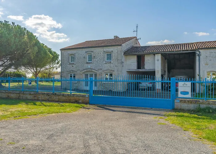 De Groupe Piscine Intérieure Сasa de vacaciones *