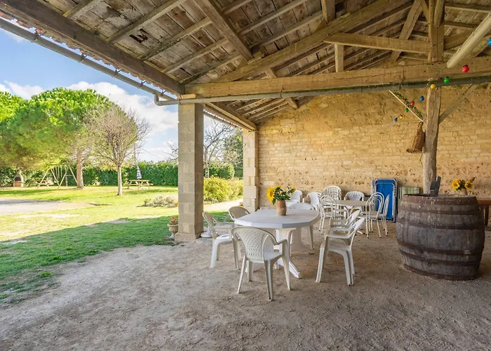 Сasa de vacaciones De Groupe Piscine Intérieure *