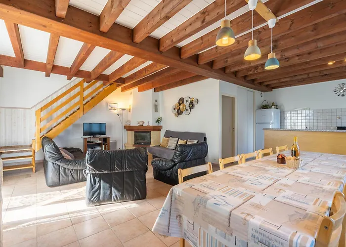 De Groupe Piscine Intérieure Сasa de vacaciones La-Gripperie-Saint-Symphorien