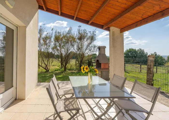 De Groupe Piscine Intérieure Сasa de vacaciones La-Gripperie-Saint-Symphorien