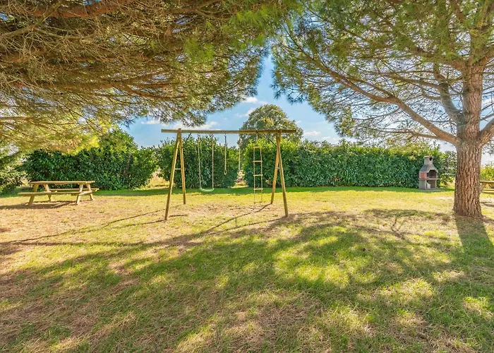 De Groupe Piscine Intérieure Сasa de vacaciones La-Gripperie-Saint-Symphorien